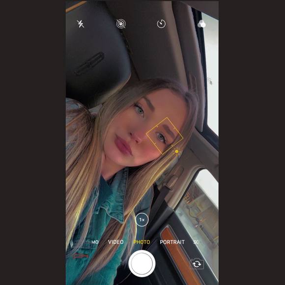_brooke_lange_